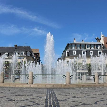 Appartement, Place Morny. Deauville Bagian luar foto